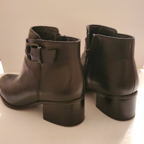 NATURALIZER Black Ankle boots Chunky Heel 1.7" high Size 5.5M. - Picture 6 of 12